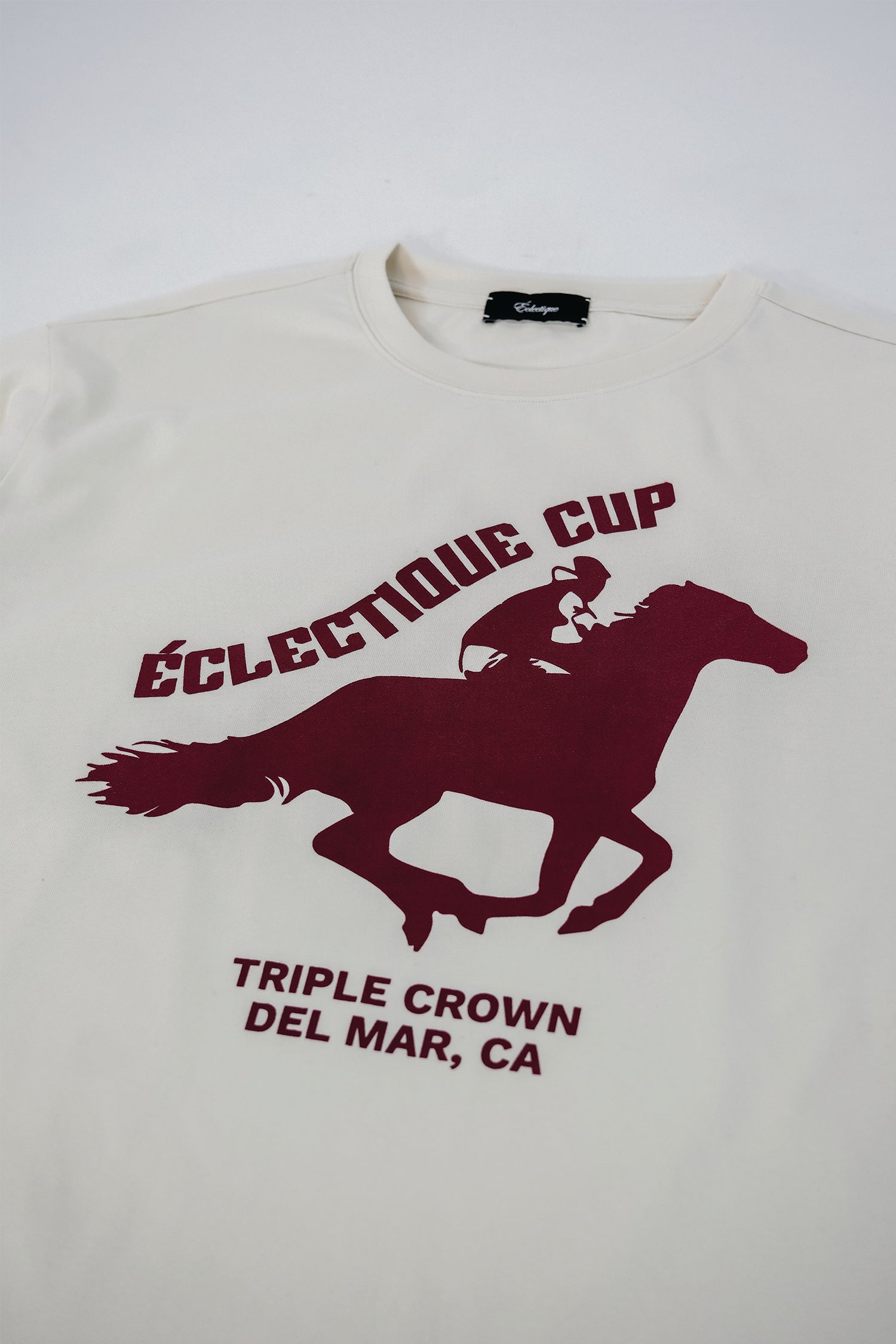 Éclectique Race Cup Graphic T-shirt