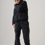 Éclectique Dark Leopard Fleece Pants