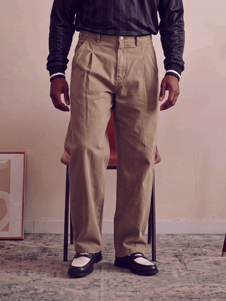 Men's Khaki Pleated Trousers – Kura Field - View 2