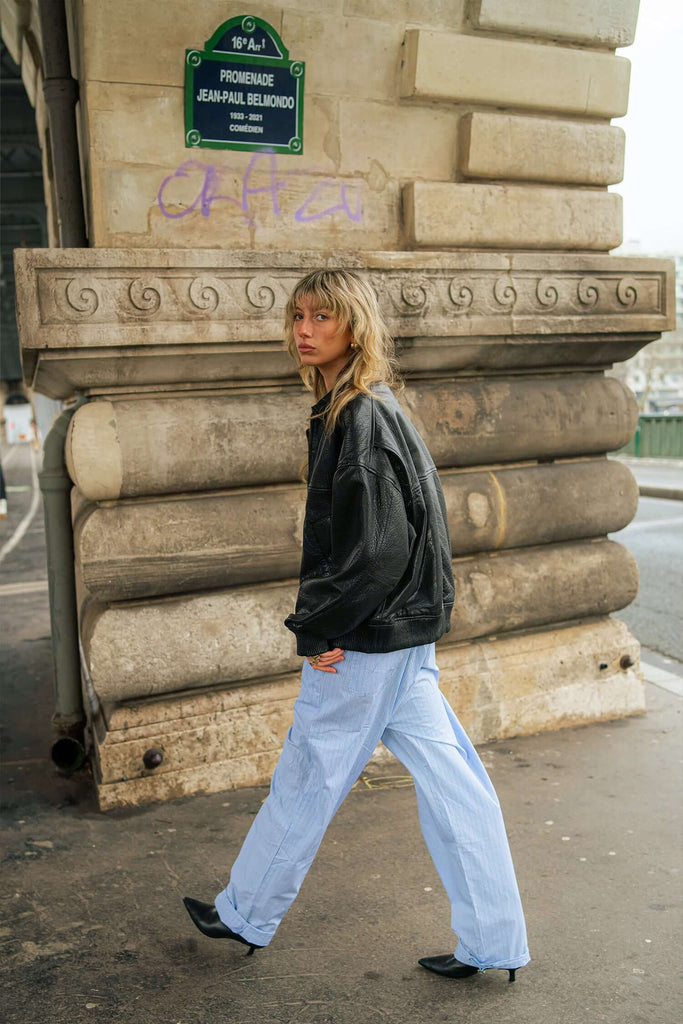 Men's Striped Casual Pants In Lightweight Cotton - View 2